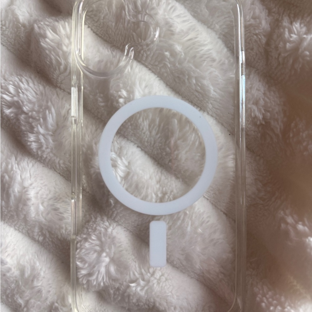 iPhone 16 Plus Case for MagSafe - heyday™
Clear: MagSafe Charging Compatible